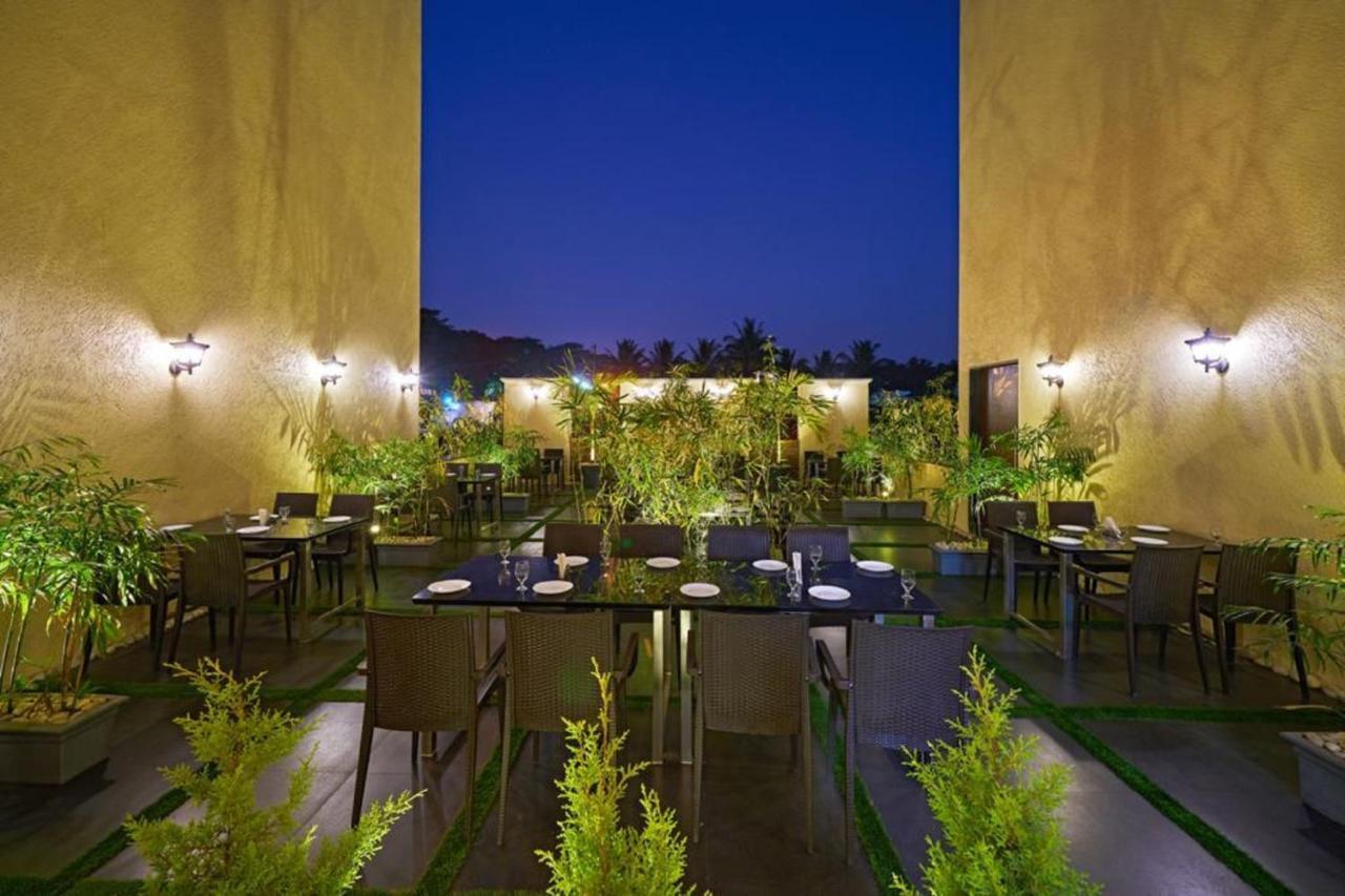 Hotel Shlok  Kolhápur Kültér fotó