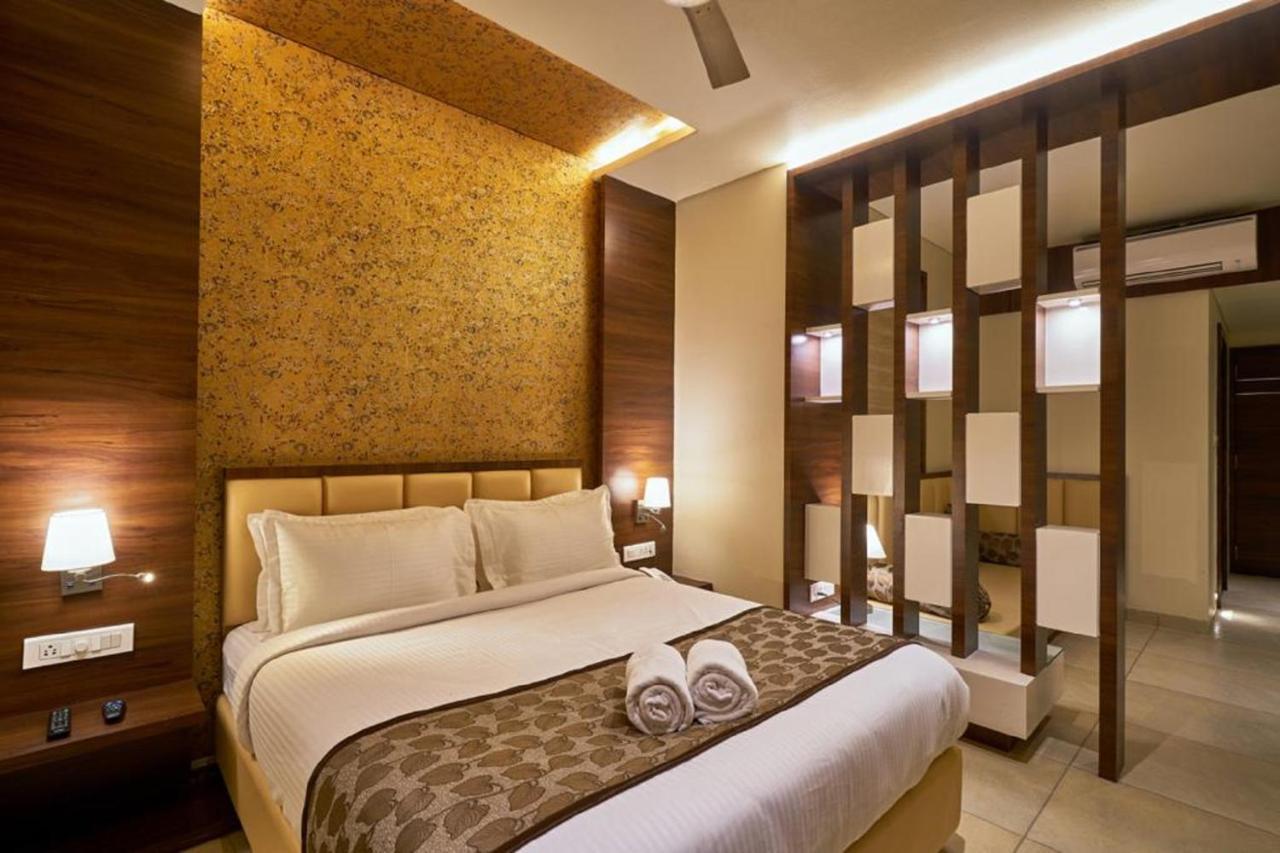 Hotel Shlok  Kolhápur Kültér fotó
